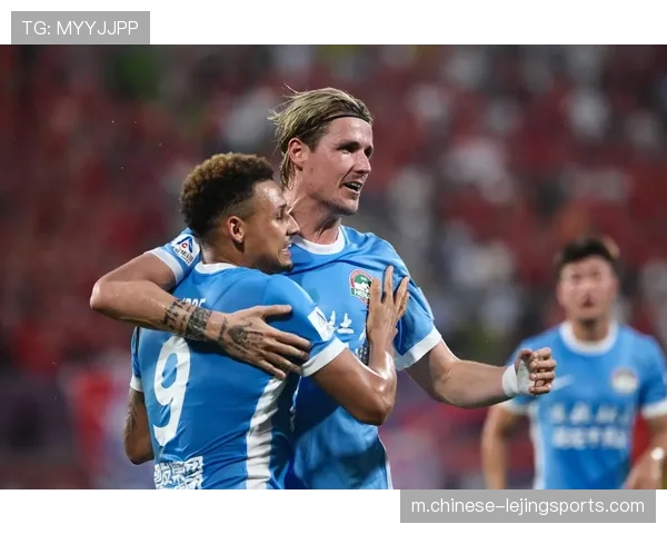 费利佩头球展现空中统治力 但边路传中质量有待提升